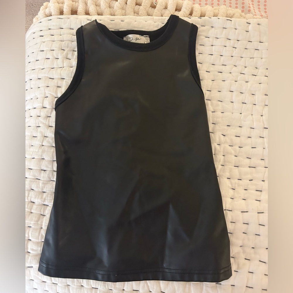 RD style black leather tank size s